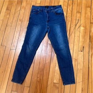 Tahari High Rise Blue Jeans